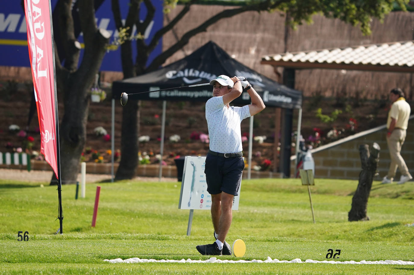 Profesionales y aficionados se lucen en La Valmuza Golf