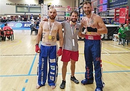 Jaime Lizana y Andrés Bernabé, con Manuel García Sánchez.