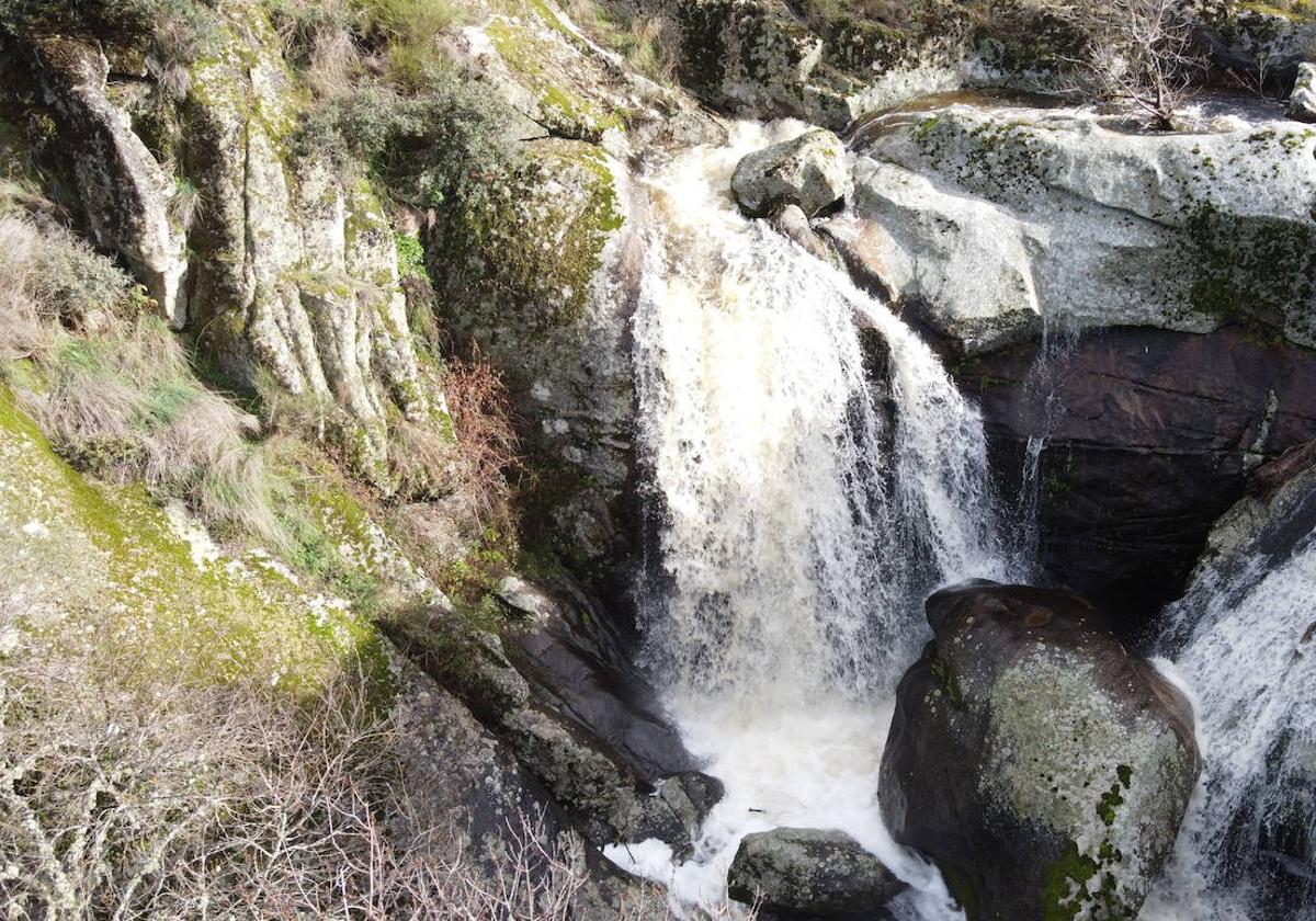 El desconocido tesoro natural escondido en Salamanca con dos preciosas cascadas dignas de postal
