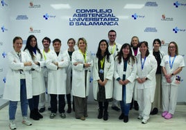 Equipo de investigación liderado por María Díez Campelo (sexta por la izquierda).