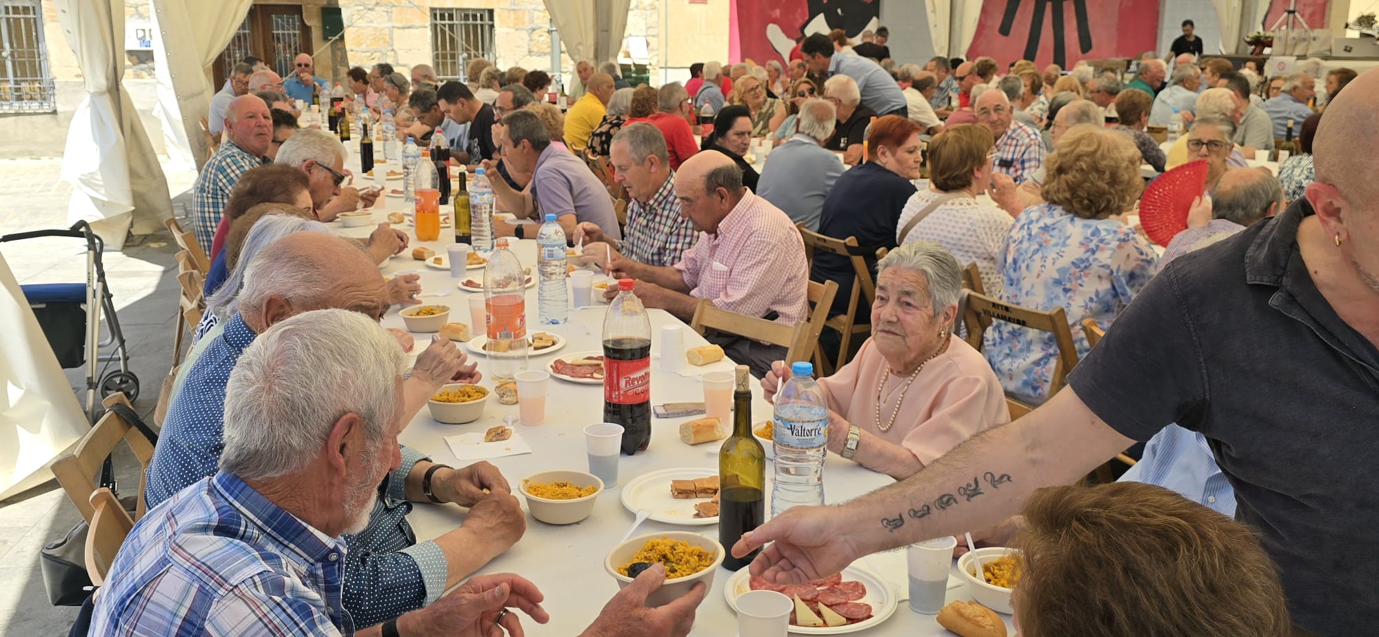 Homenaje y paella para 200 mayores de Villamayor de Armuña