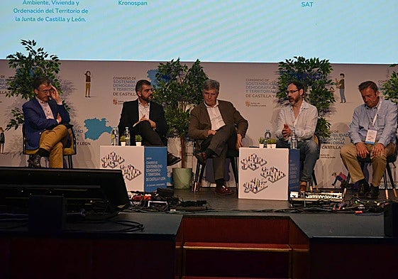 Una de las últimas mesas redondas de la segunda jornada