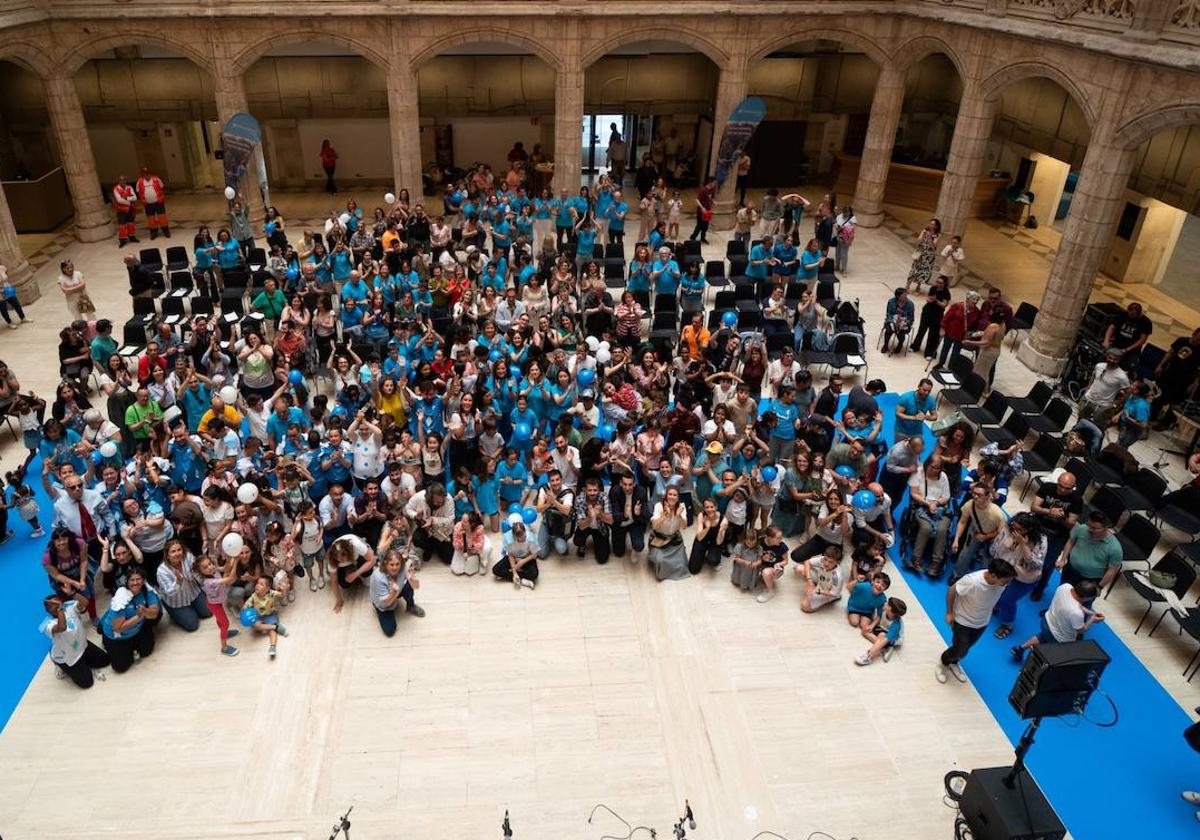 CaixaBank organiza la II Gala Solidaria 'Jóvenes y Capaces' con motivo del 'Mes Social', con la colaboración especial de la M.O.D.A.