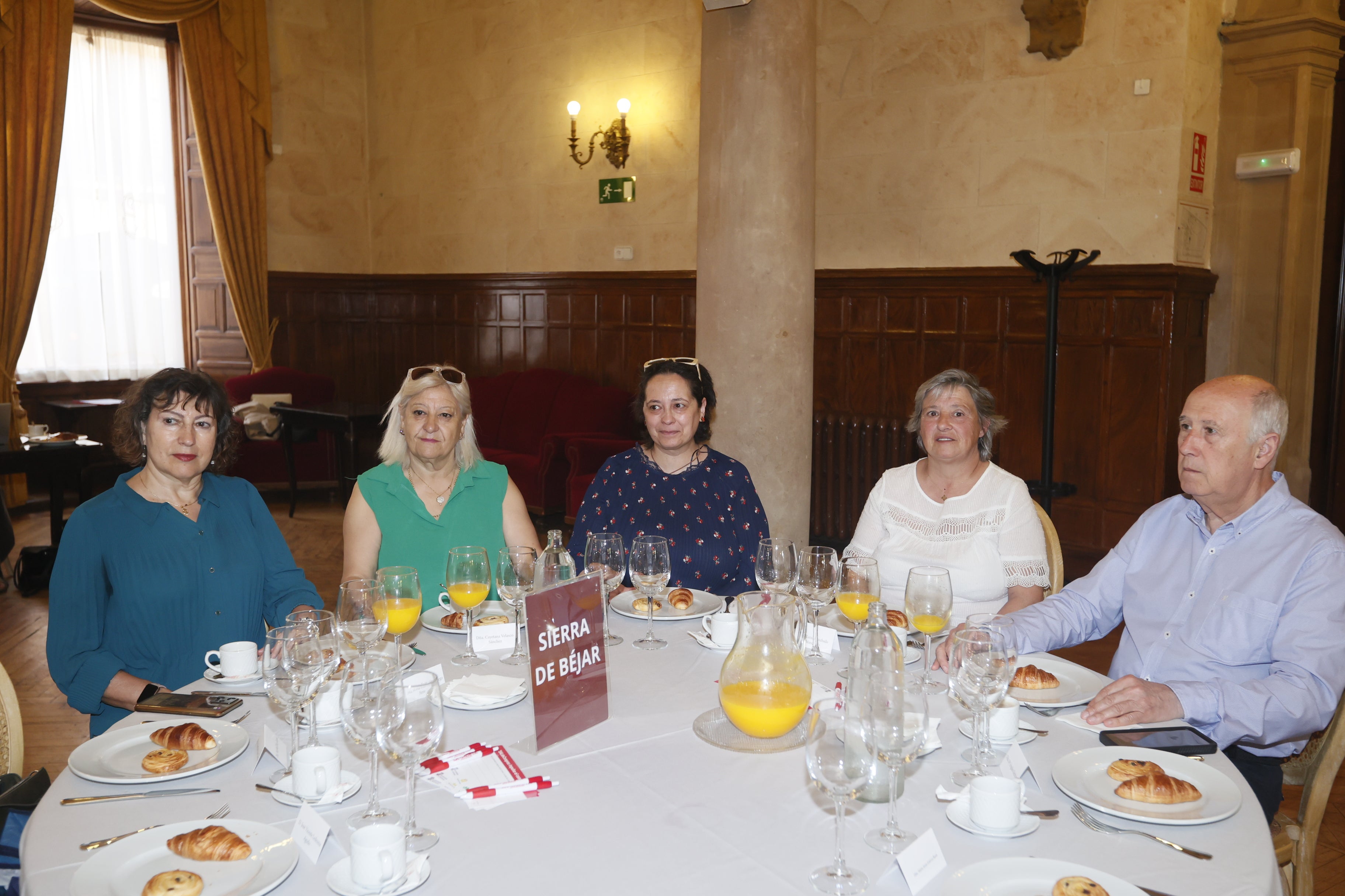 María Isabel Gallego (Modista), Cayetana Velasco (Modista), María José Merchán (Fundación Cepaim), Luixi Manchado y Mariano Pordomingo (Vegasegur).