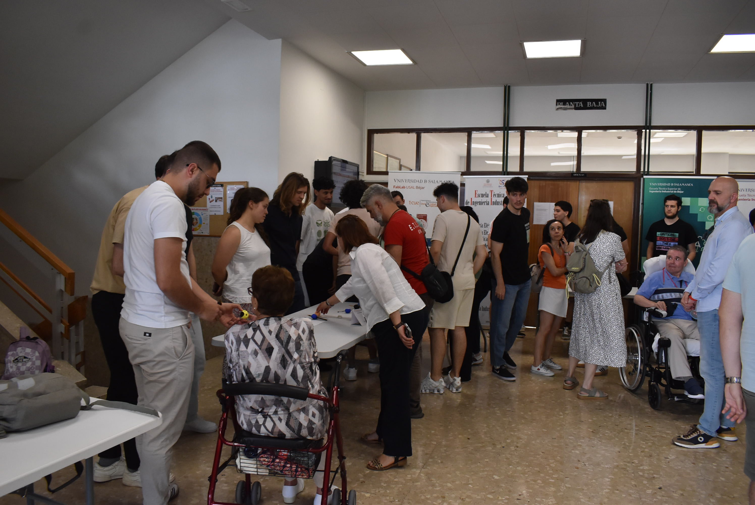 Béjar fomenta el carácter social de la ingeniería en la primera feria para personas dependientes