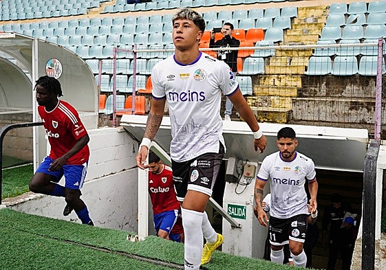 Joan Castaño, uno de los tres cedidos del Salamanca UDS, en su último partido con el cuadro charro.