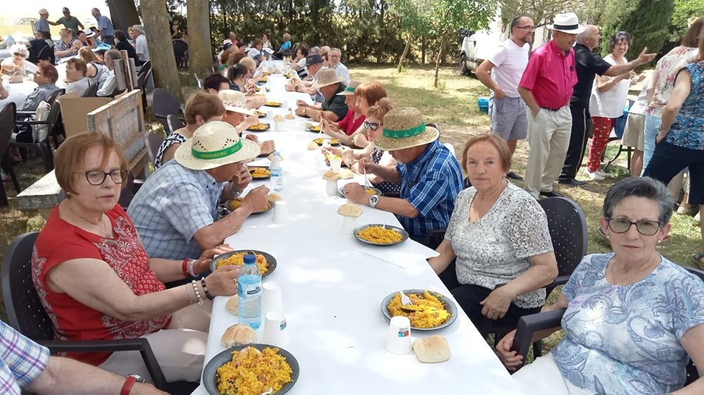 Siete parroquias celebran su fe en Paradinas