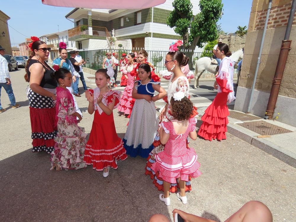 Encuentro con acento andaluz en la VI Feria Rociera de Villoria