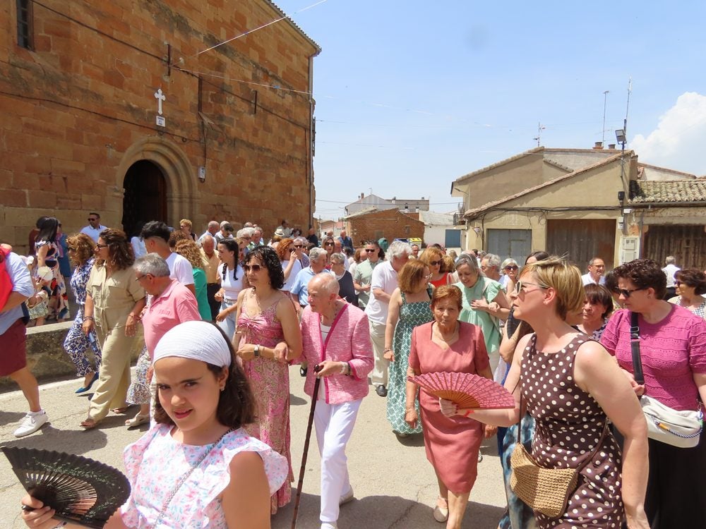 Culto al mimbre y al Santo Cristo en Villoruela