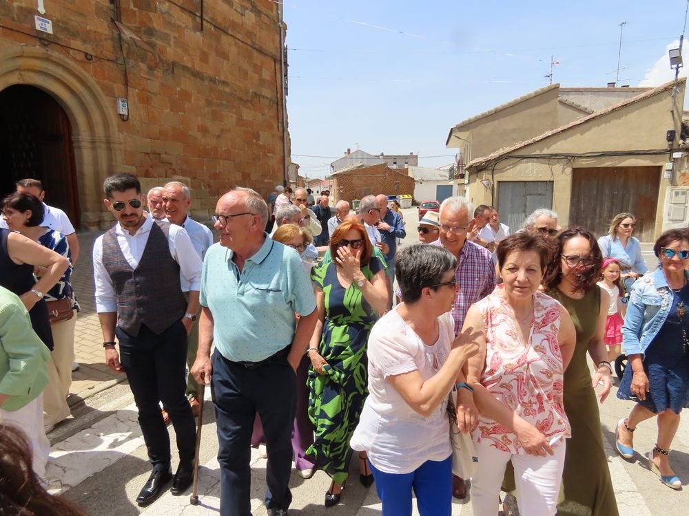 Culto al mimbre y al Santo Cristo en Villoruela