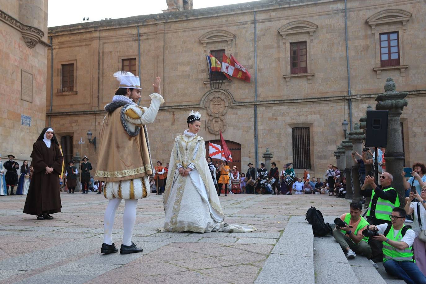 Una calurosa boda del Siglo de Oro en las calles charras