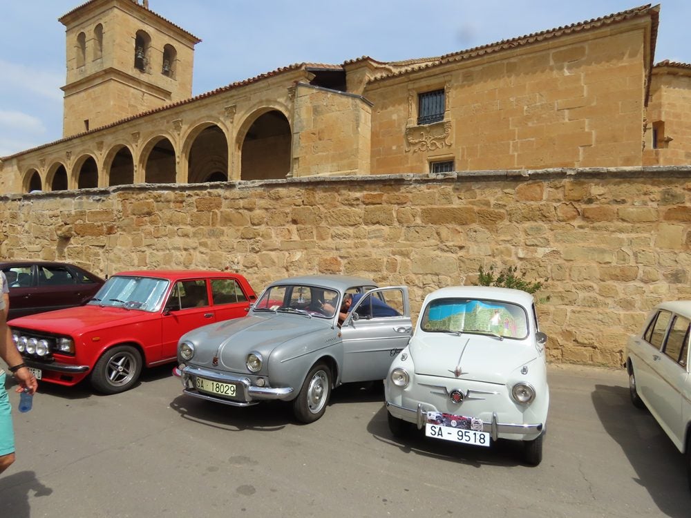 Exposición y ruta de coches clásicos en Aldearrubia: “Lo tengo desde los 18 años y ahora tengo 72”