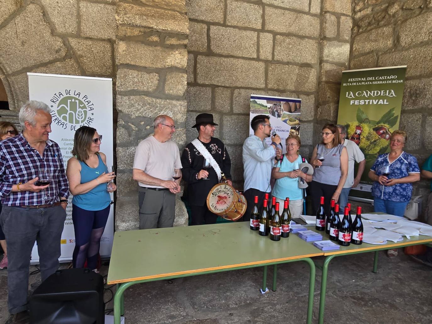El calor no frena al Festival de la Candela