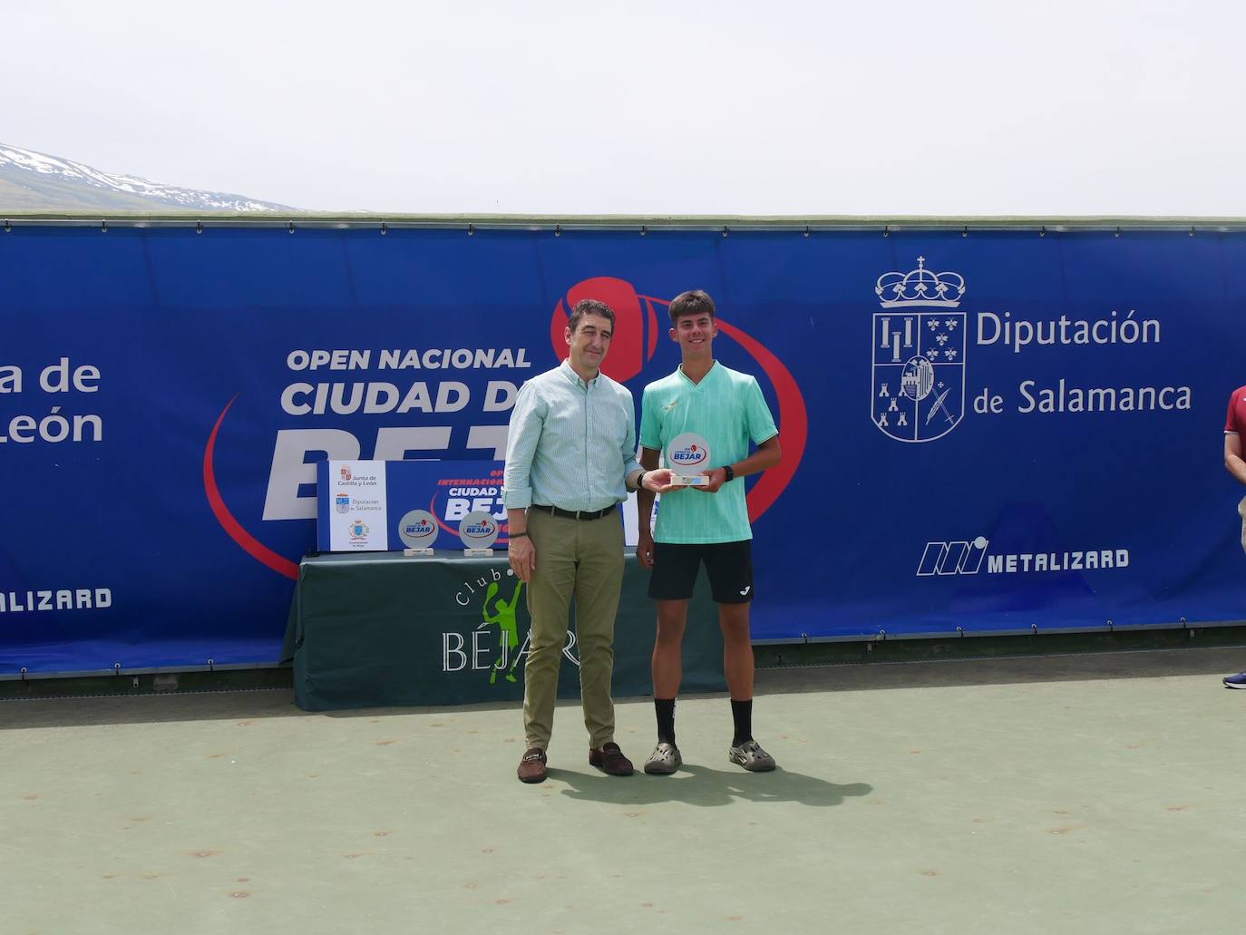 Béjar disfruta del tenis con el torneo ITF Junior