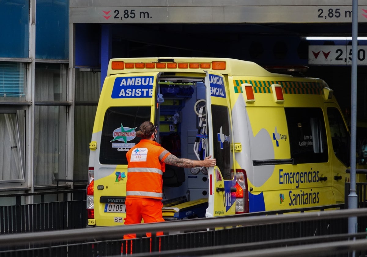 Una ambulancia de Sacyl se trasladó al lugar.