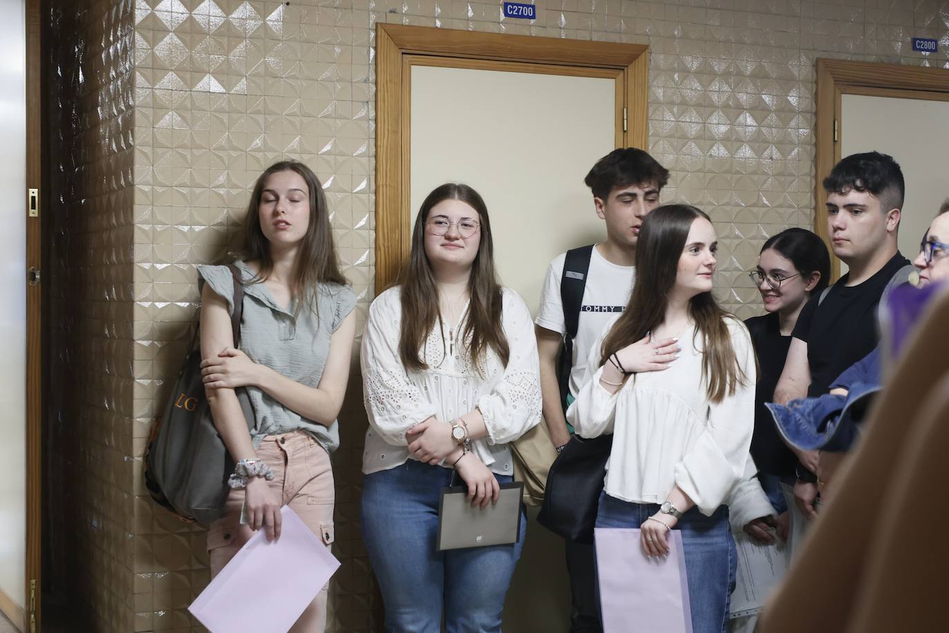 Arranca la PAU en Salamanca: 2.840 estudiantes matriculados en todo el distrito y una mezcla de nervios, ilusión y esfuerzo