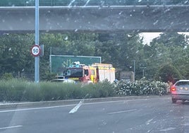 Imagen de la intervención de los Bomberos.