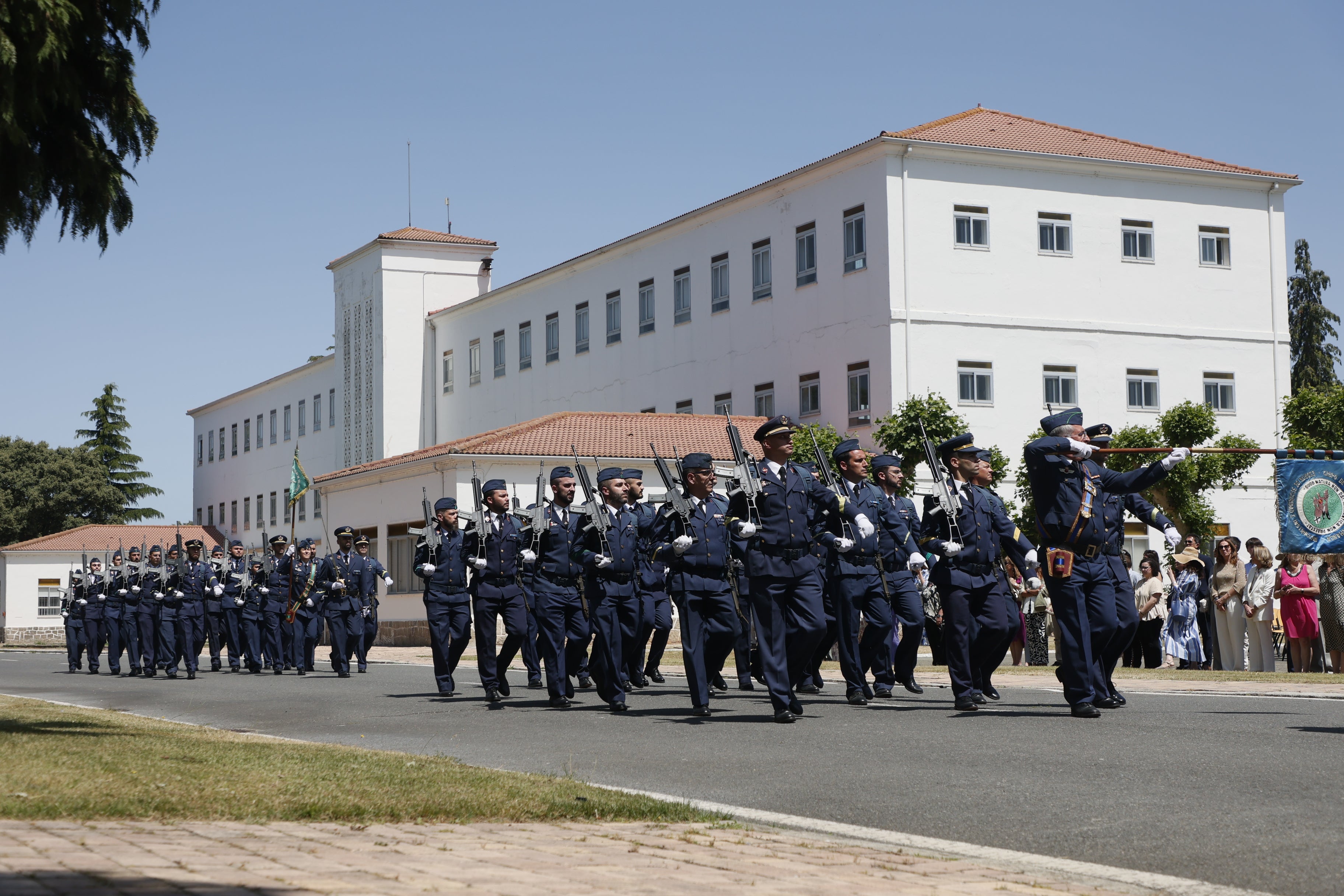 La clausura del curso académico del Grupo de Escuelas de la Base Aérea de Matacán, en imágenes