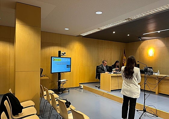 La acusada en un momento del juicio.