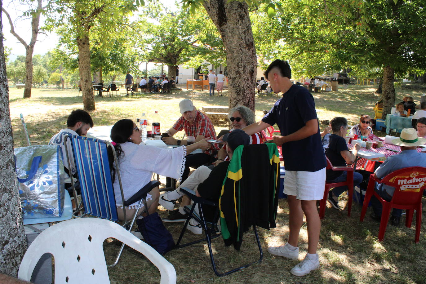 Puerto de Béjar disfruta de la romería al fresco de Santa Bárbara
