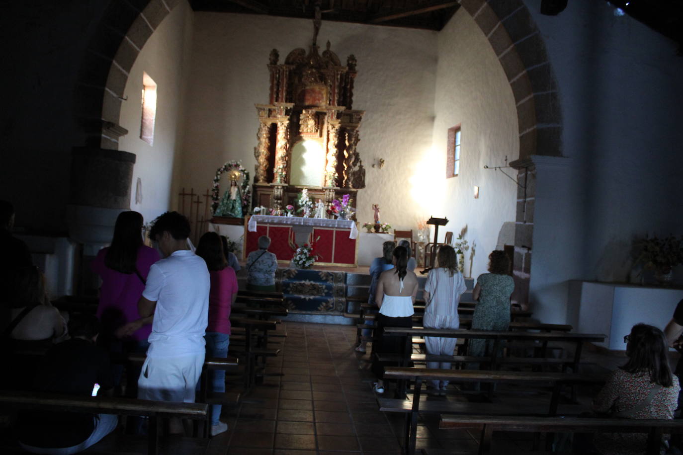 Valdefuentes de Sangusín recibe a la Virgen del Carrascal