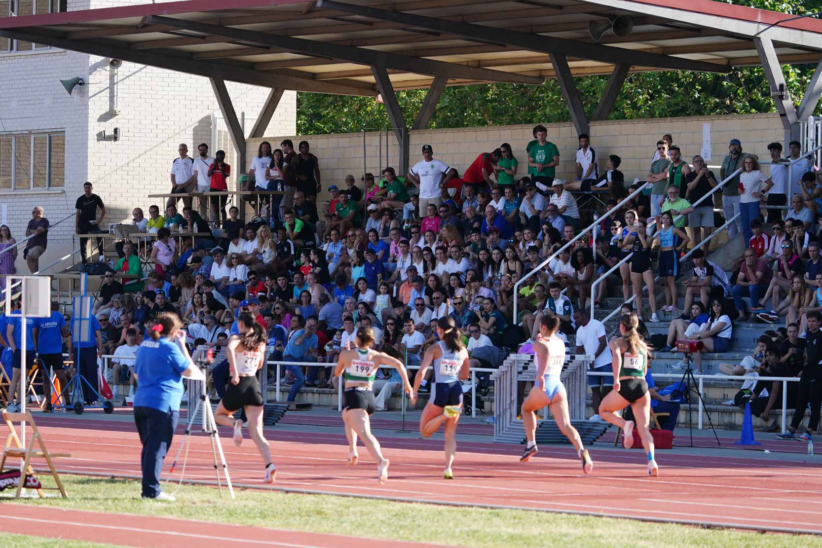 Las mejores imágenes de una gran tarde de atletismo en Las Pistas del Helmántico