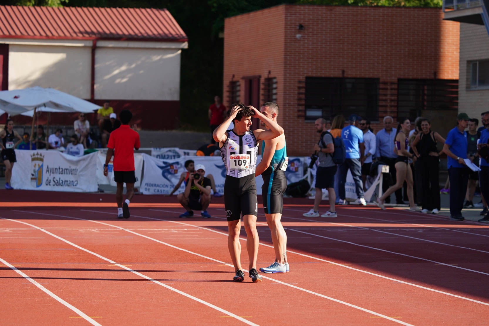 Las mejores imágenes de una gran tarde de atletismo en Las Pistas del Helmántico