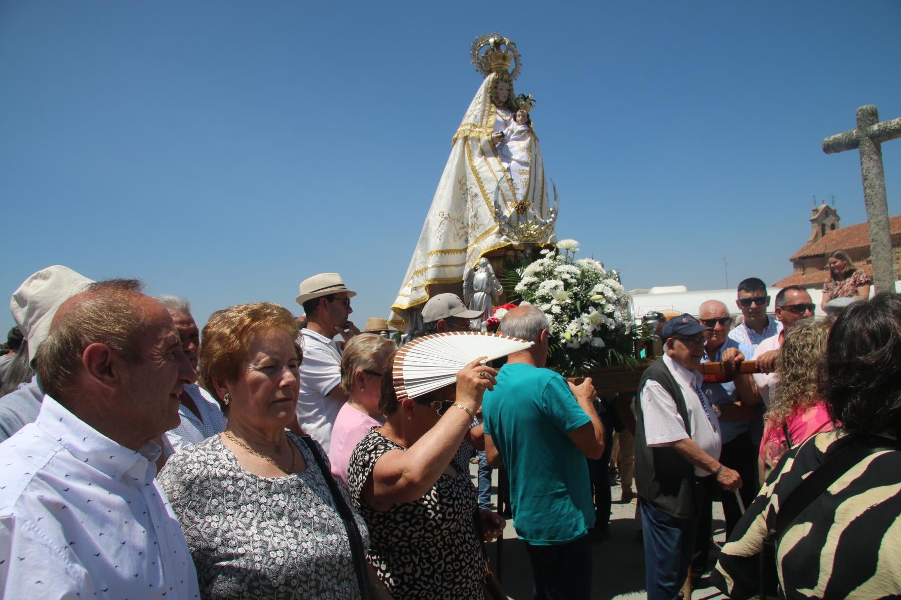 Valdejimena reúne a más de 1.500 romeros en su día grande