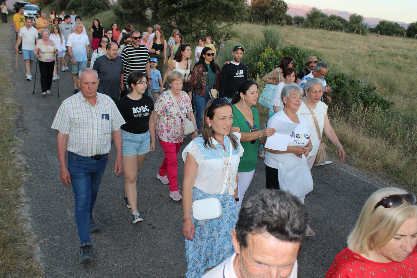 Valdefuentes de Sangusín recibe a la Virgen del Carrascal