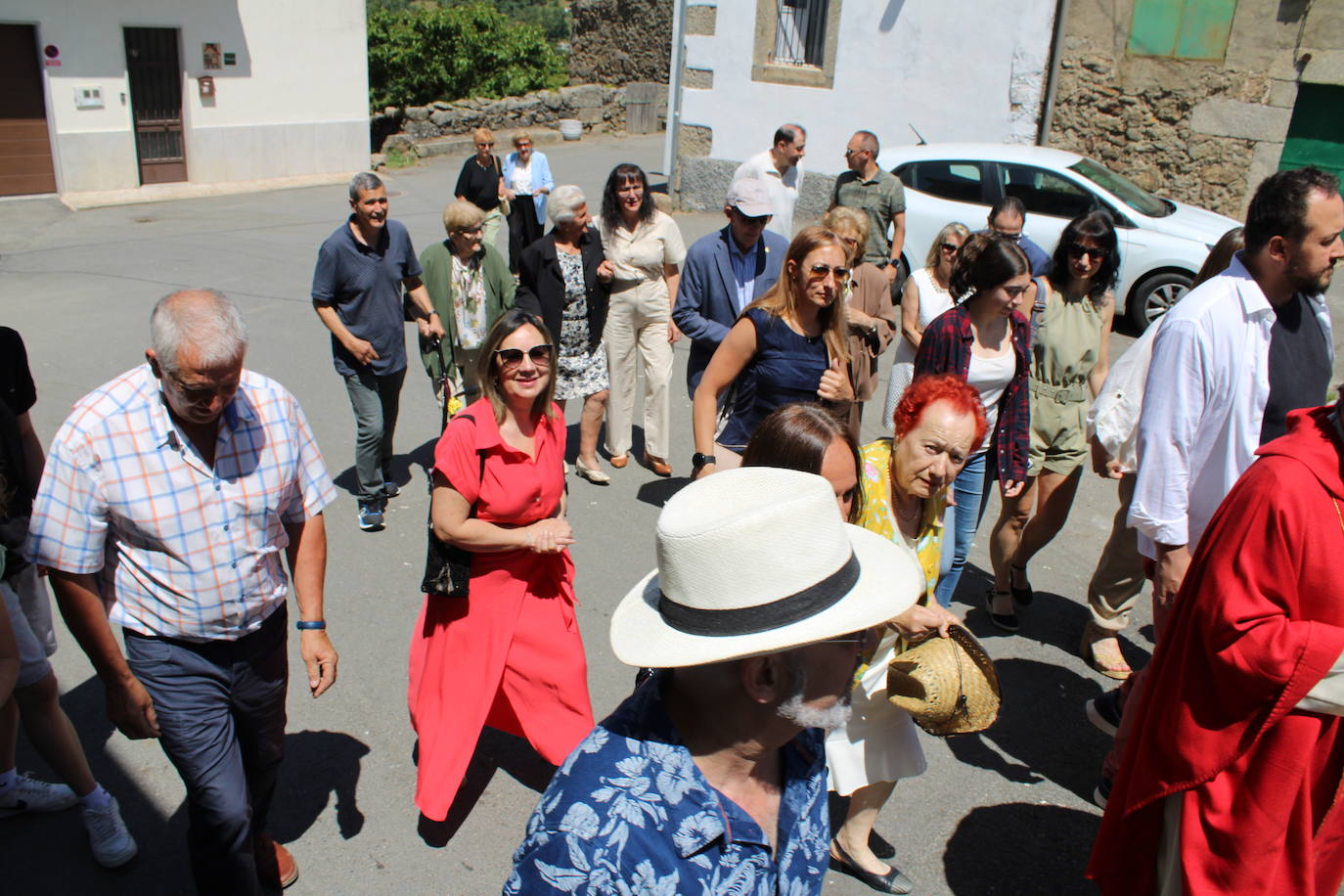 La Hoya honra al Espíritu Santo