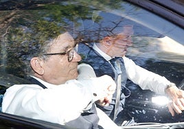 Jaime Lorente llega al Castillo de Batres