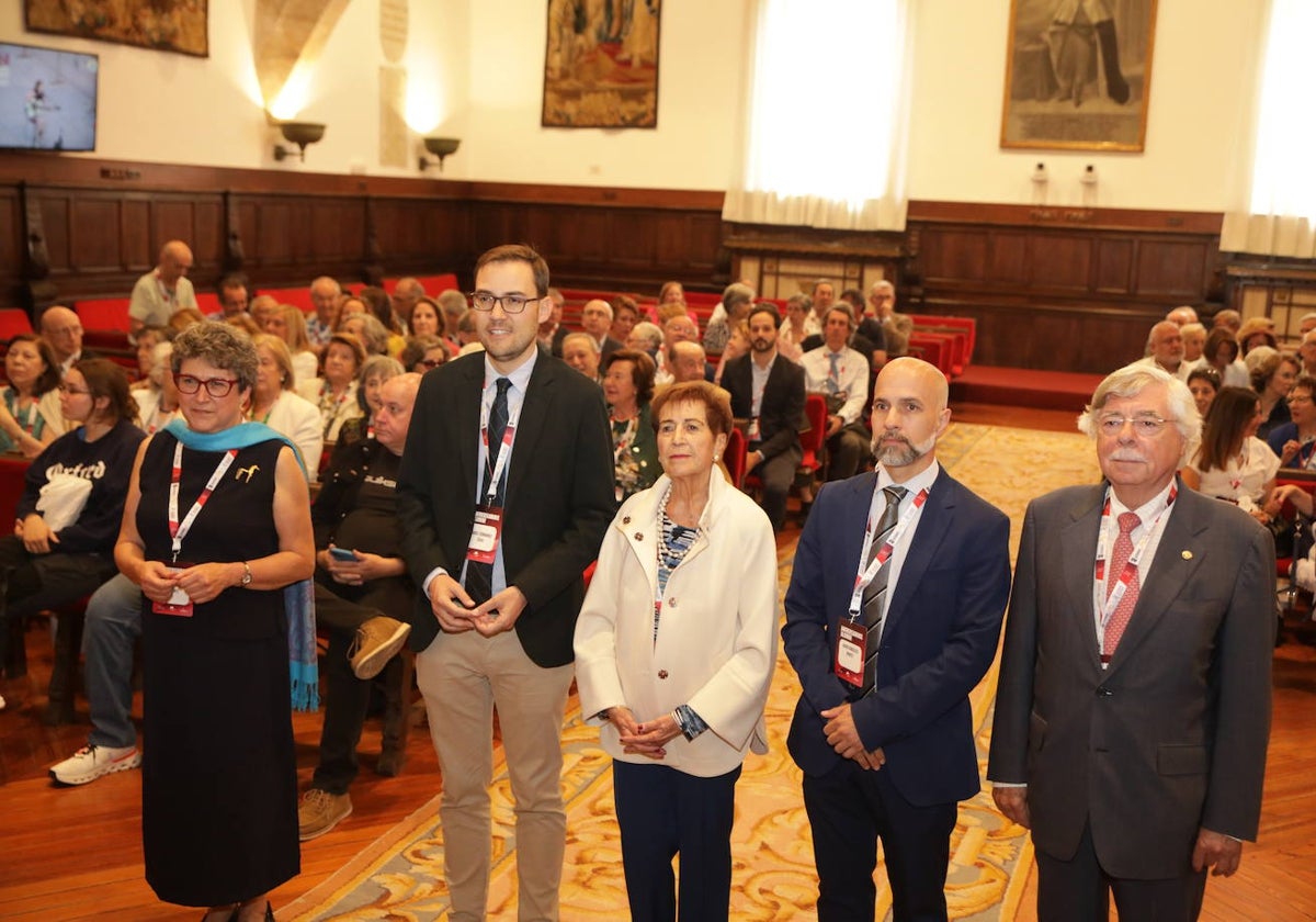 Autoridades durante el histórico Alumni de este sábado