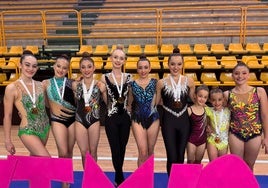 Algunas de las gimnastas del Rítmica Salamanca en la Final de la Liga Autonómica.