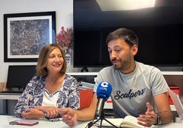 Carmen Ávila y Fran Díaz, durante la rueda de prensa ofrecida en el Ayuntamiento.