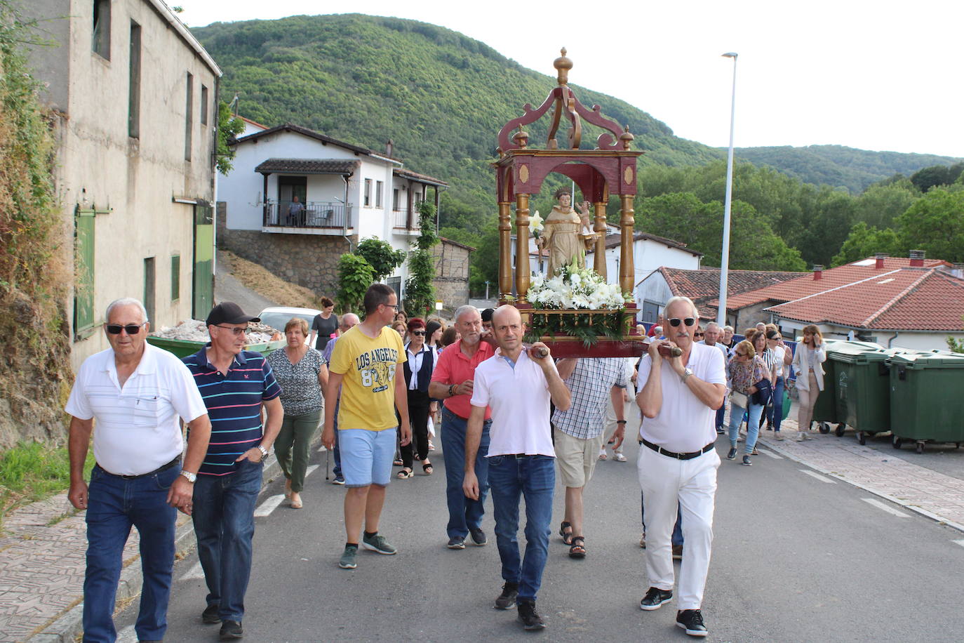 Montemayor del Río acompaña a San Antonio en la víspera de su fiesta