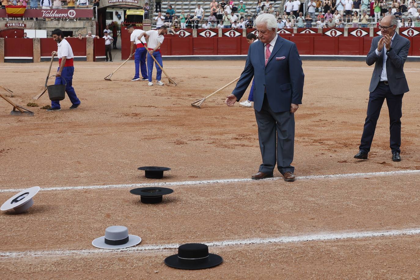 Una ovación inolvidable: La Glorieta, rendida al maestro de maestros