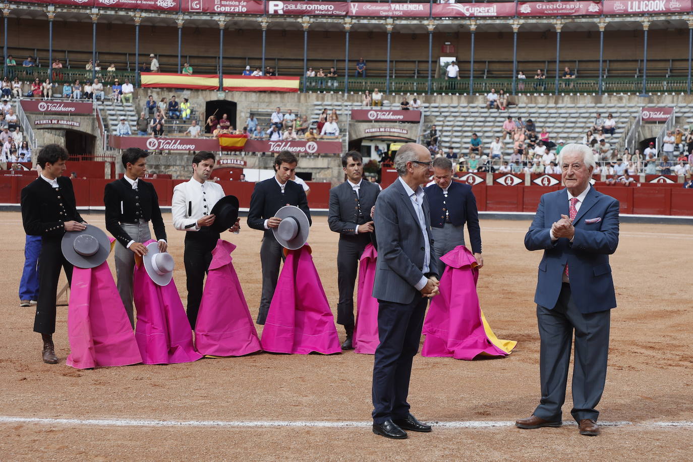 Una ovación inolvidable: La Glorieta, rendida al maestro de maestros
