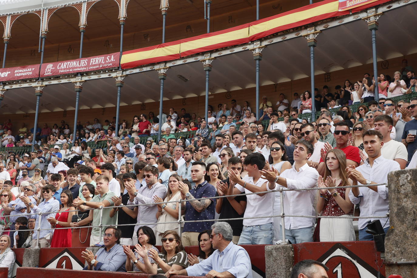 Una ovación inolvidable: La Glorieta, rendida al maestro de maestros