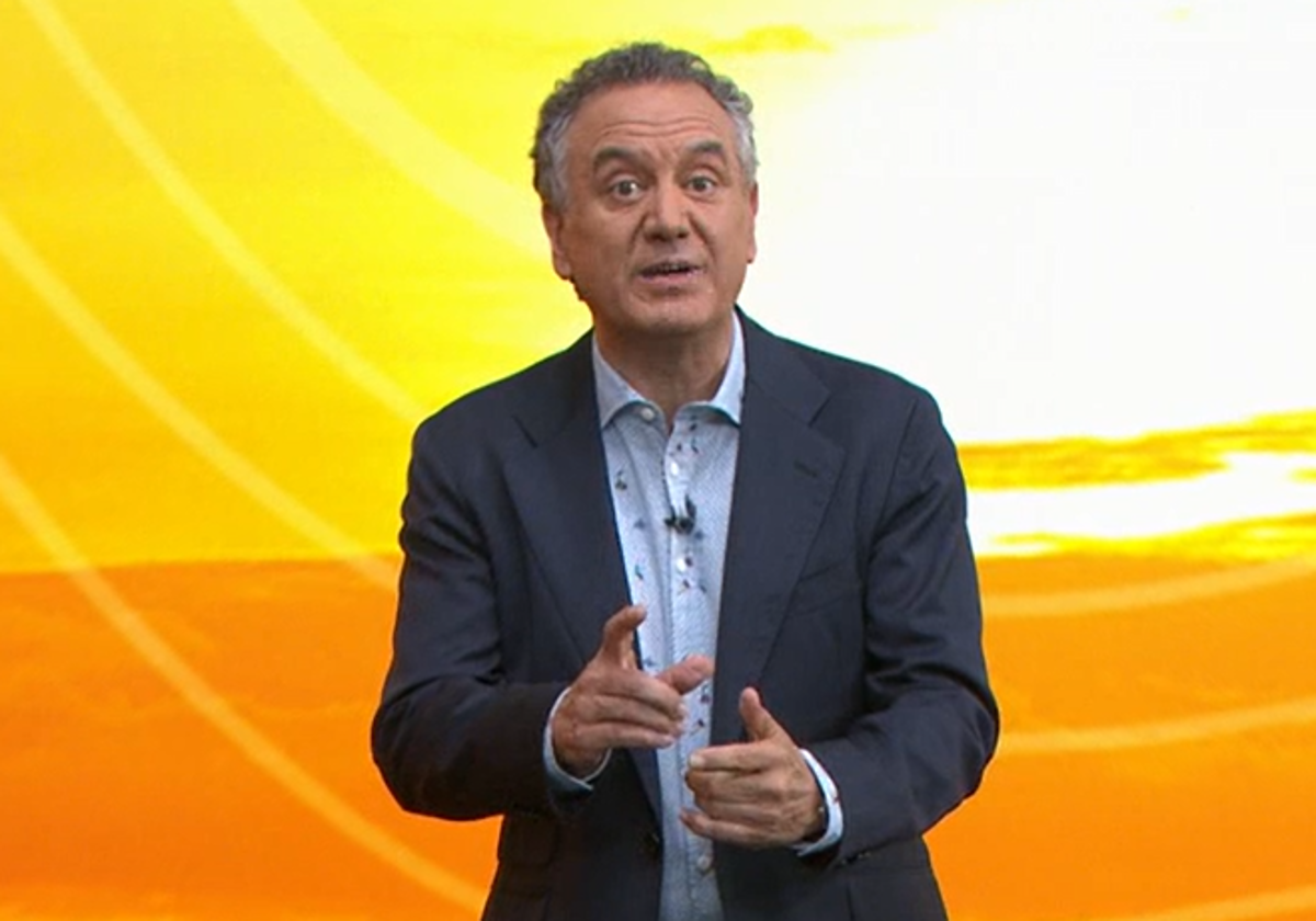 Roberto Brasero en el plató de Antena 3.