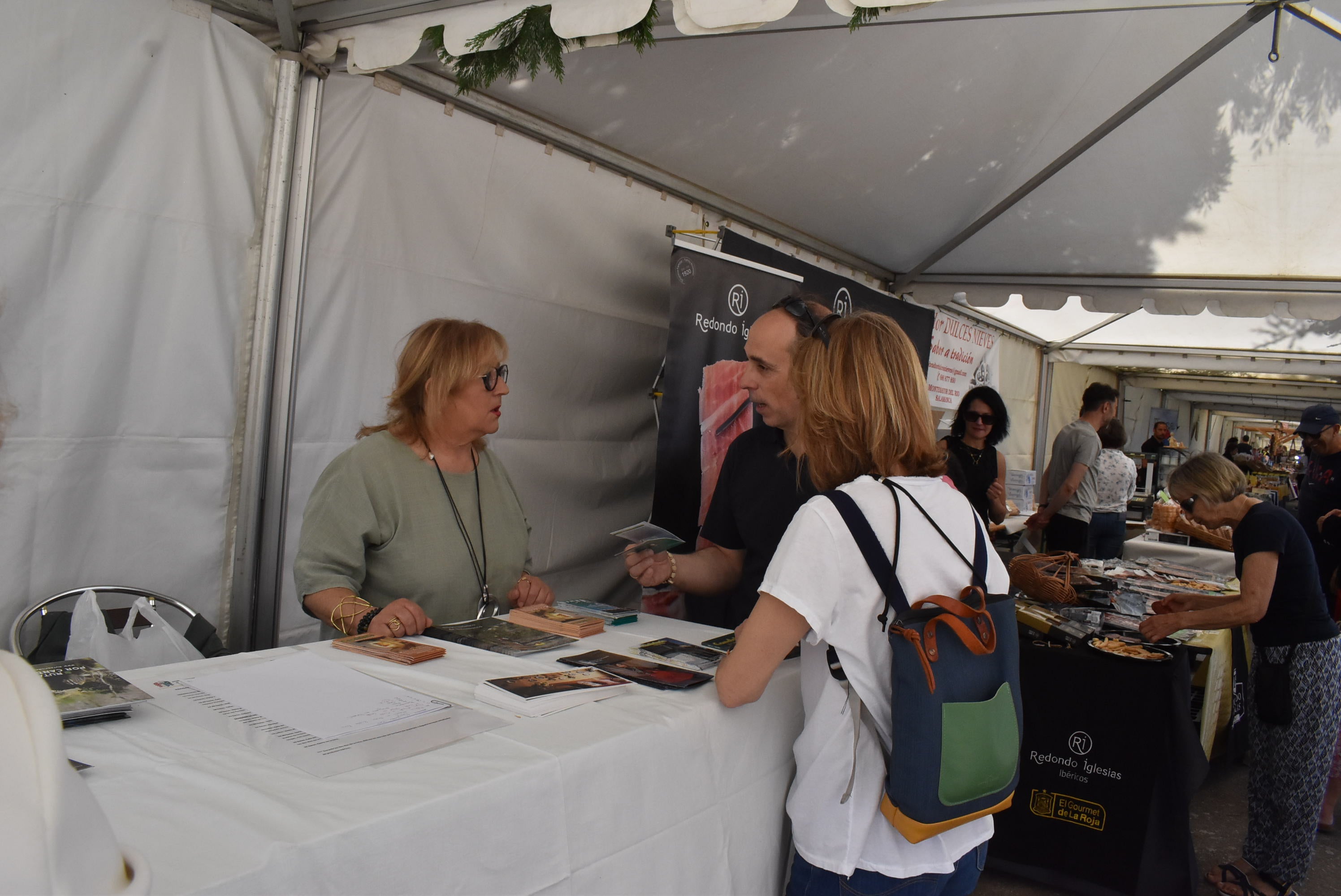 Primera feria agroalimentaria en Candelario para rendir homenaje a su tradición chacinera