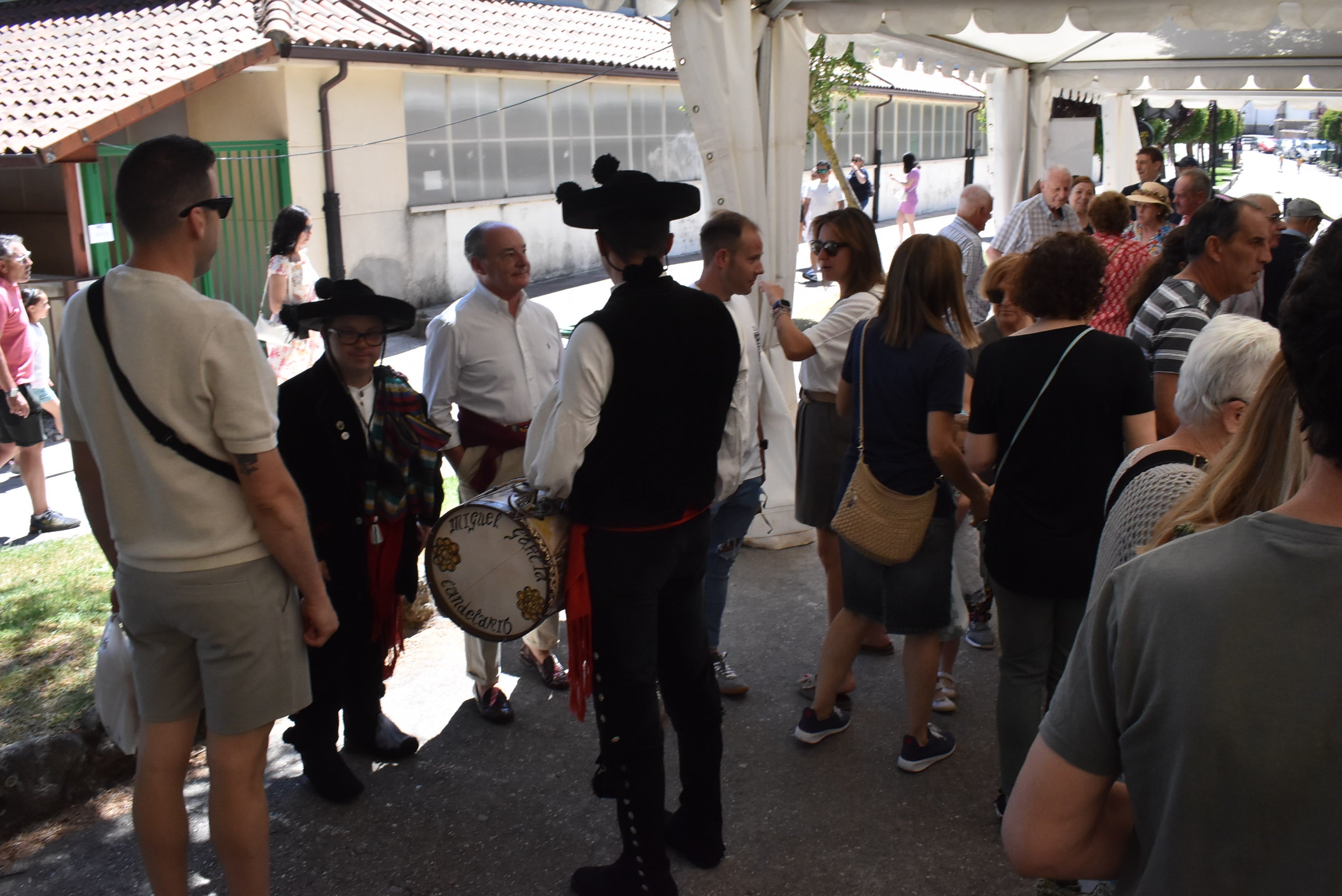Primera feria agroalimentaria en Candelario para rendir homenaje a su tradición chacinera