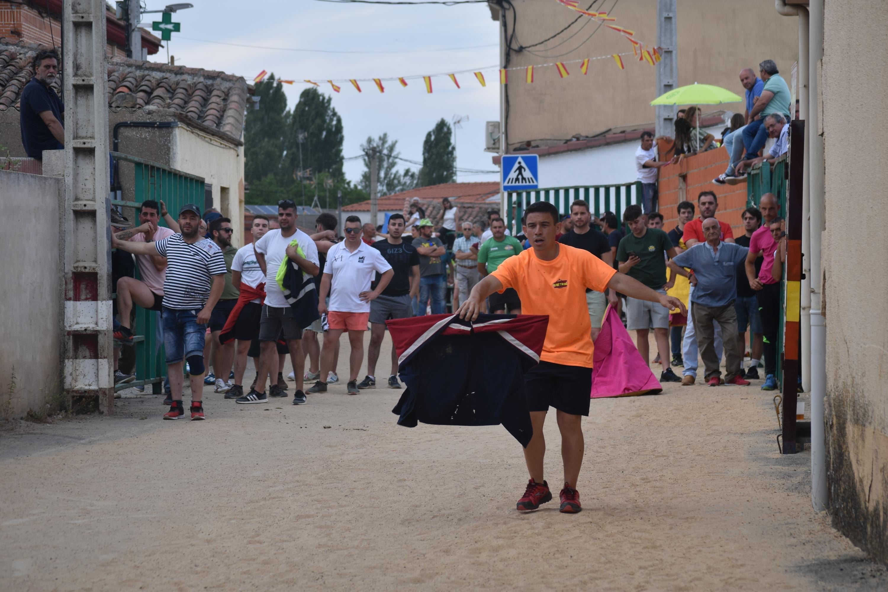 Pasión taurina en Topas antes de cerrar las fiestas en honor a San Antonio