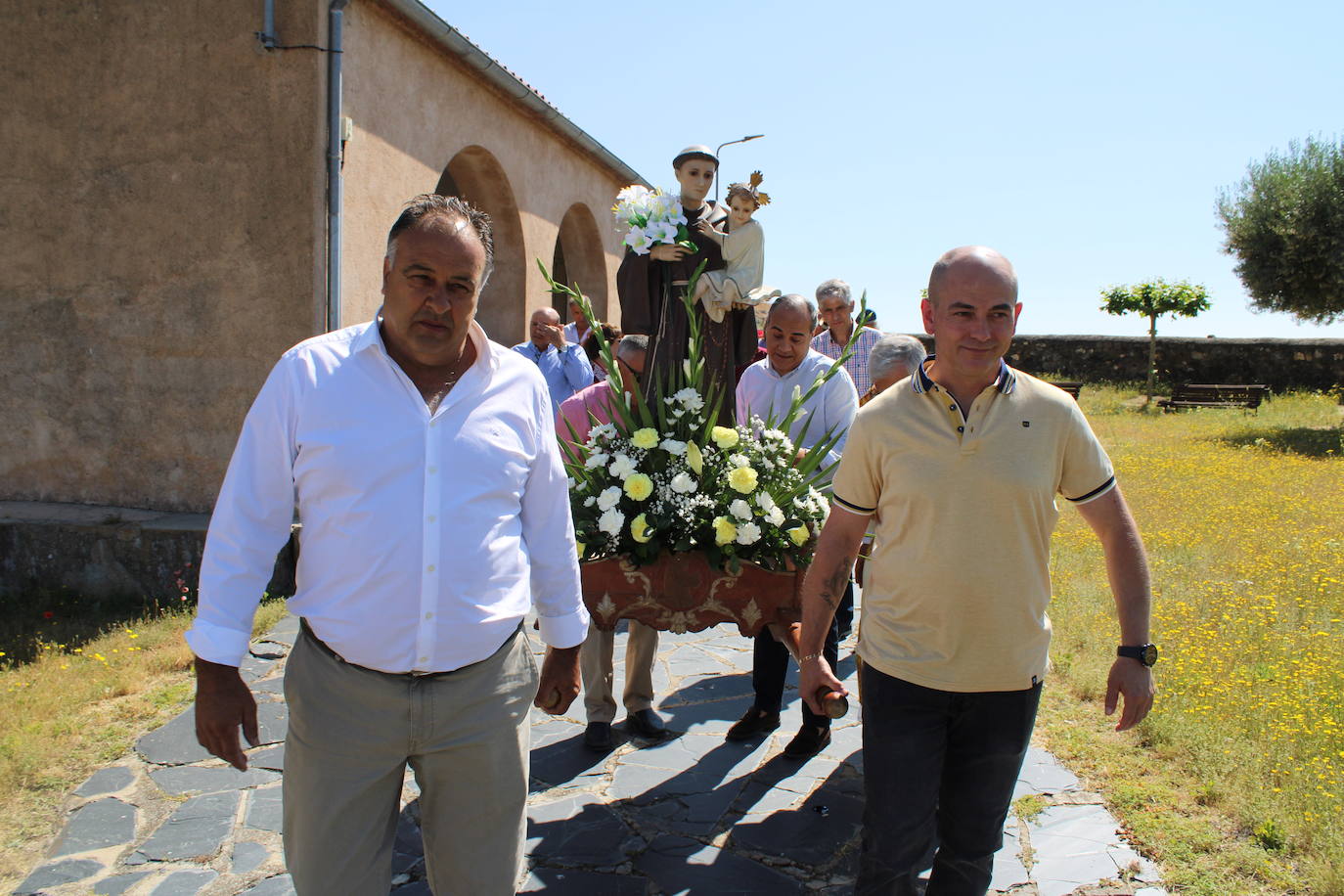 Montejo honra a San Antonio