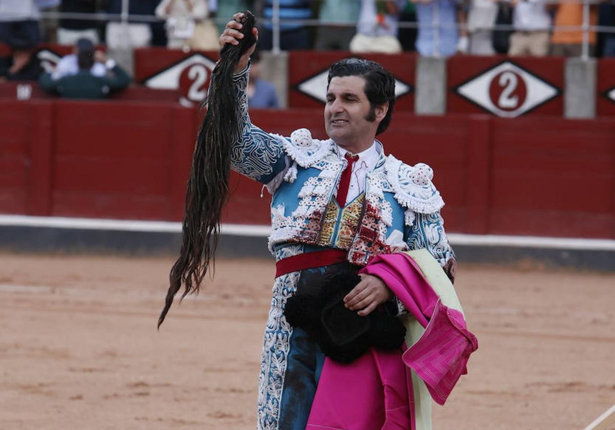 Morante de la Puebla, tras cortar un rabo.