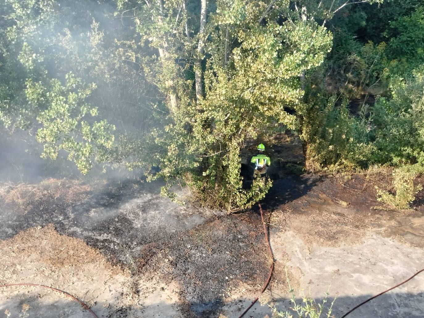 Así ha sido la intervención de los servicios de extinción en el incendio de La Aliseda