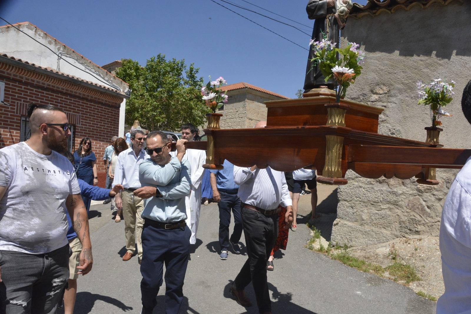 Malpartida sale en procesión con San Antonio