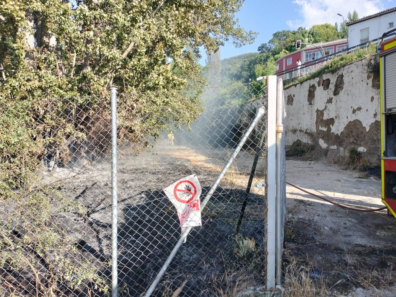 Así ha sido la intervención de los servicios de extinción en el incendio de La Aliseda