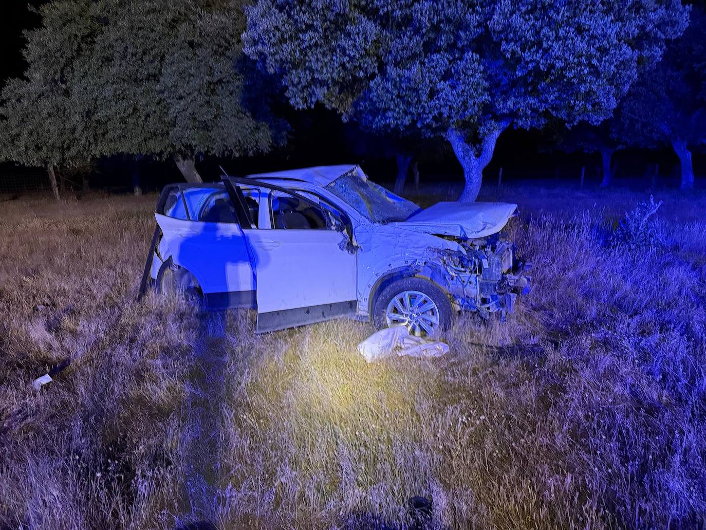 Gravísimo accidente en Sando: un conductor en estado crítico tras perder el control de su vehículo y salirse de la vía