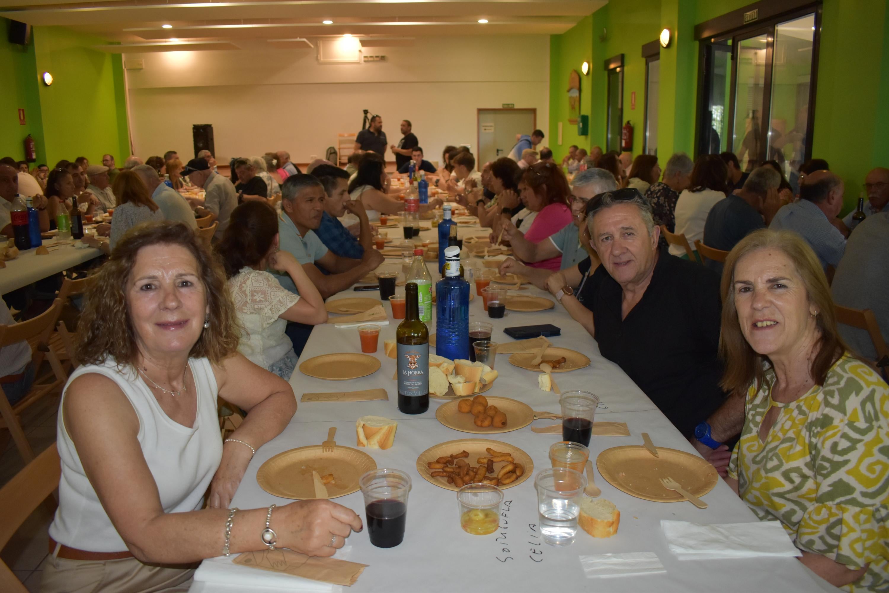 Tradición y gastronomía marcan el cierre festivo en Beleña