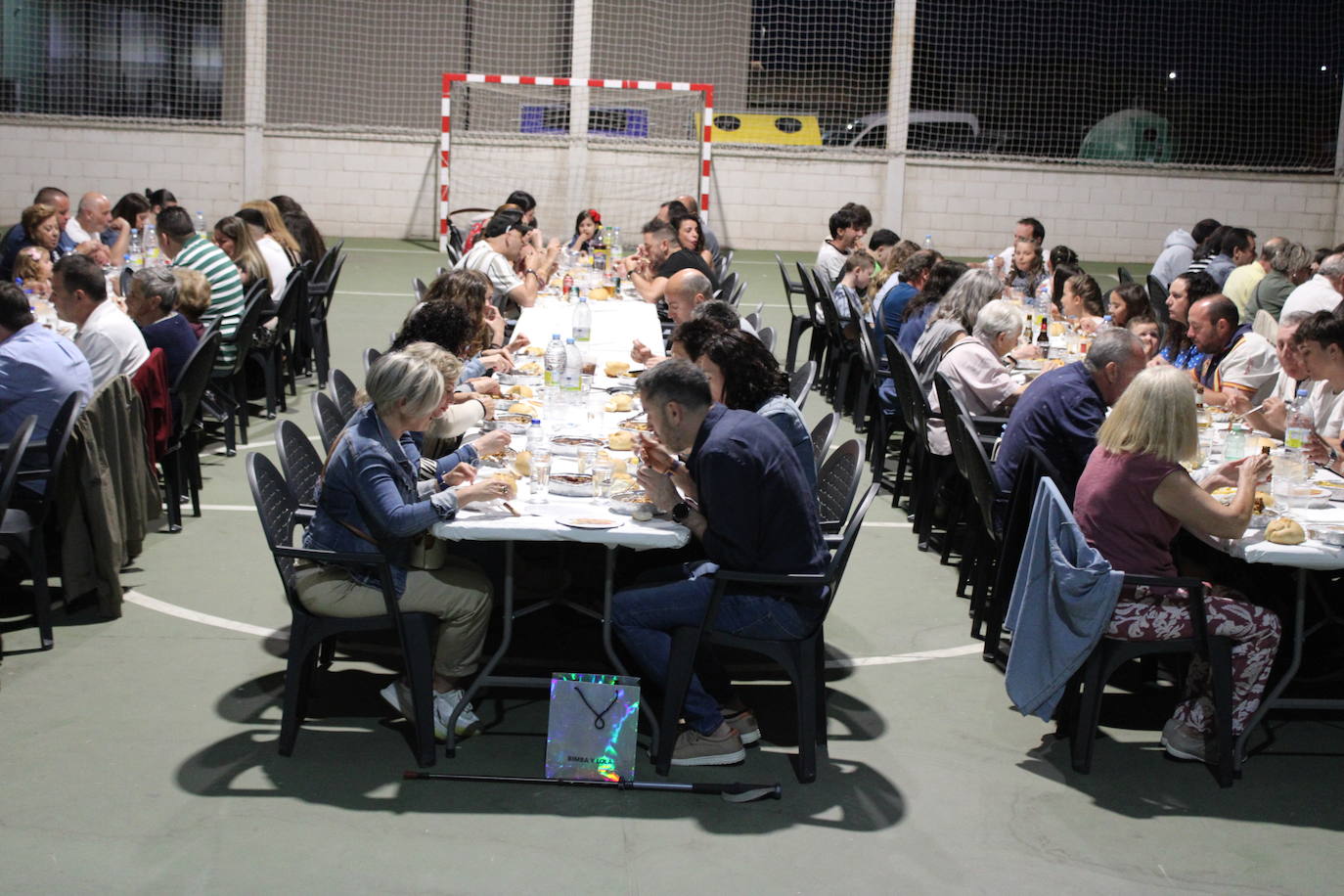 Cena y verbena para despedir la fiesta en Montejo